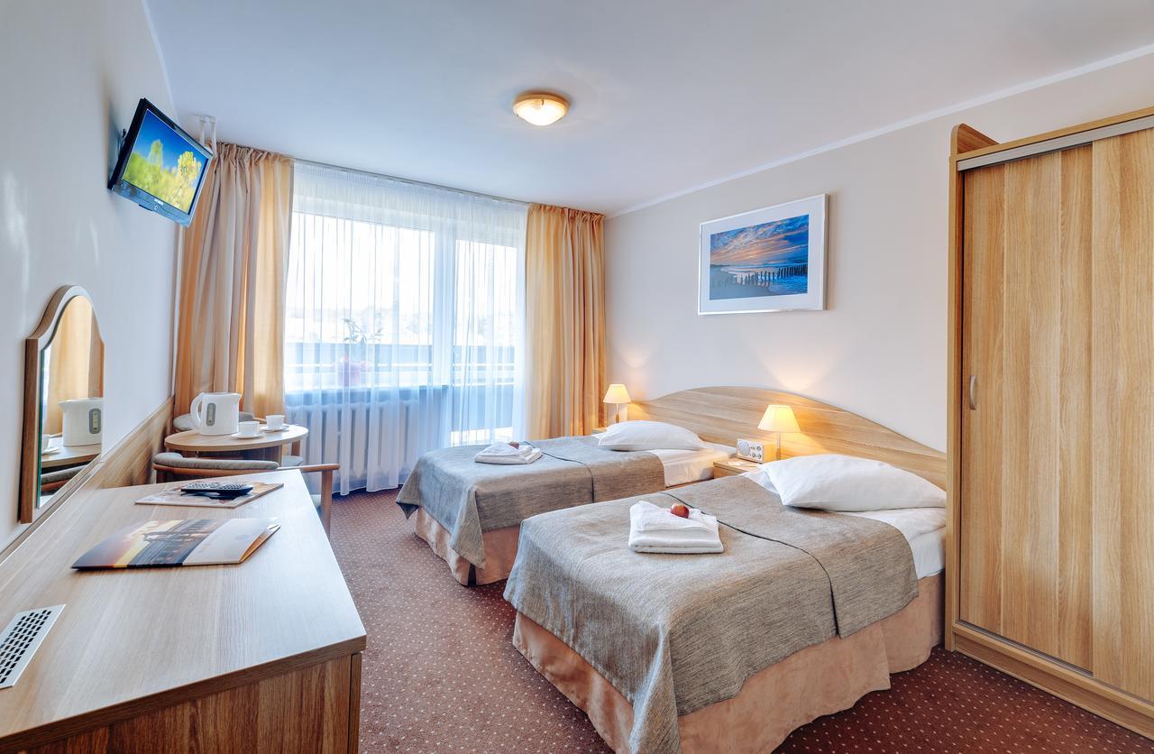 Osrodek Wypoczynkowy Varsowia Hotel Międzywodzie Kültér fotó