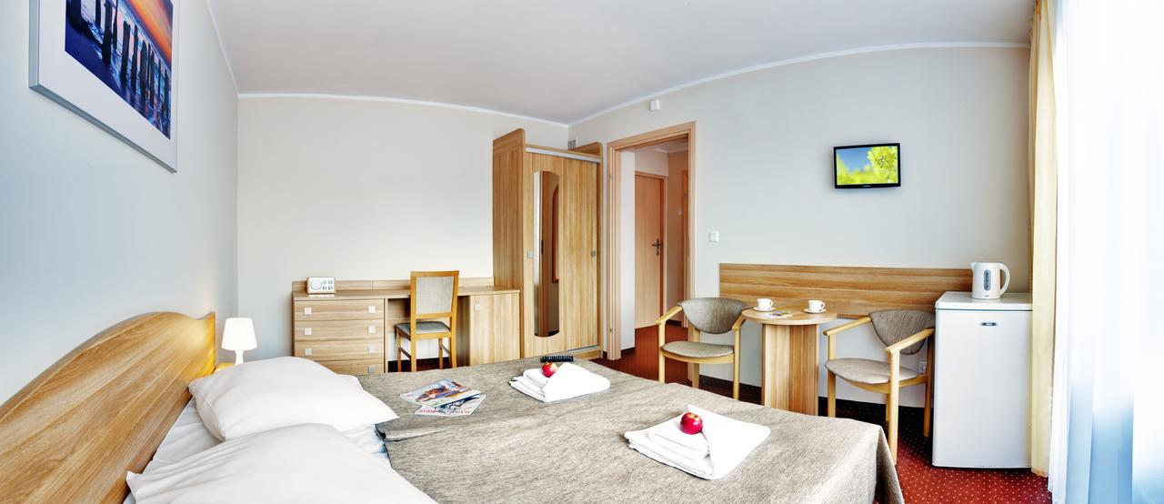 Osrodek Wypoczynkowy Varsowia Hotel Międzywodzie Kültér fotó